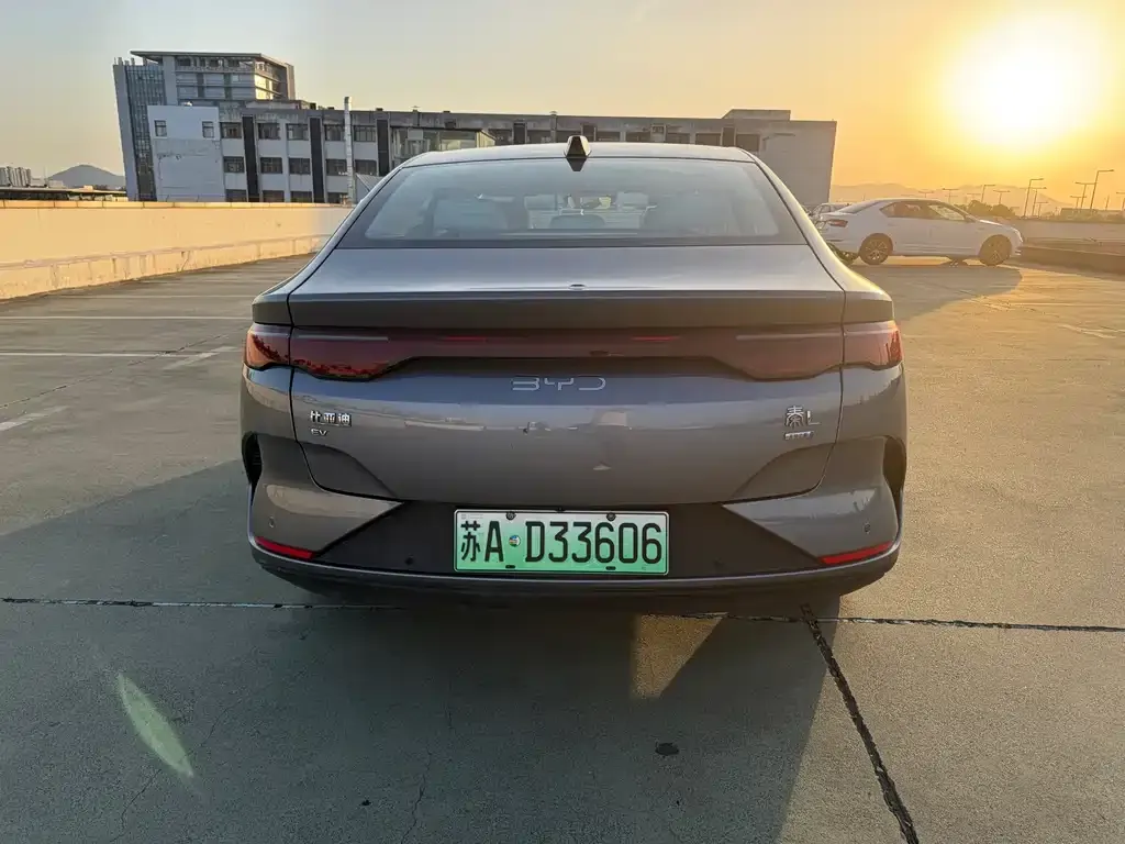 BYD Qin L — фото 2