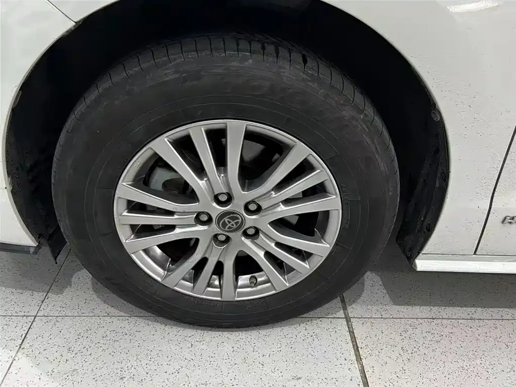 Toyota Sienna 2023 из CN, фото 6
