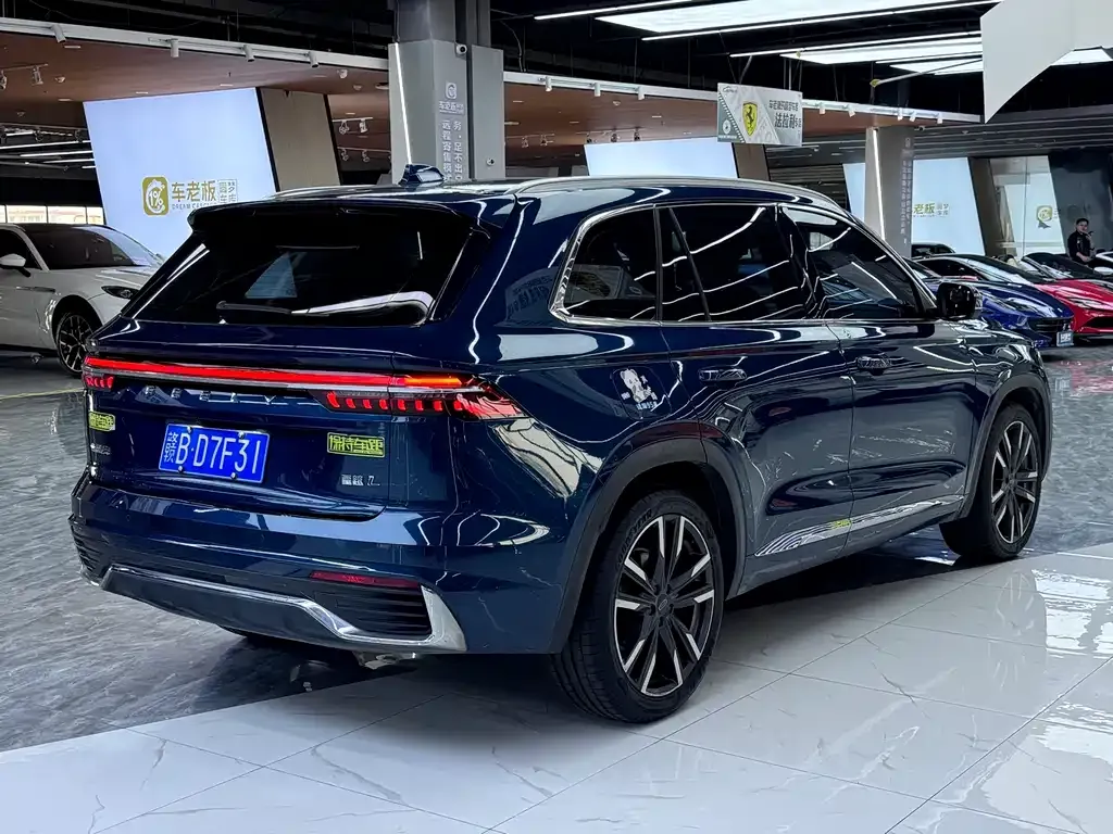 Geely Xingyue L — фото 4