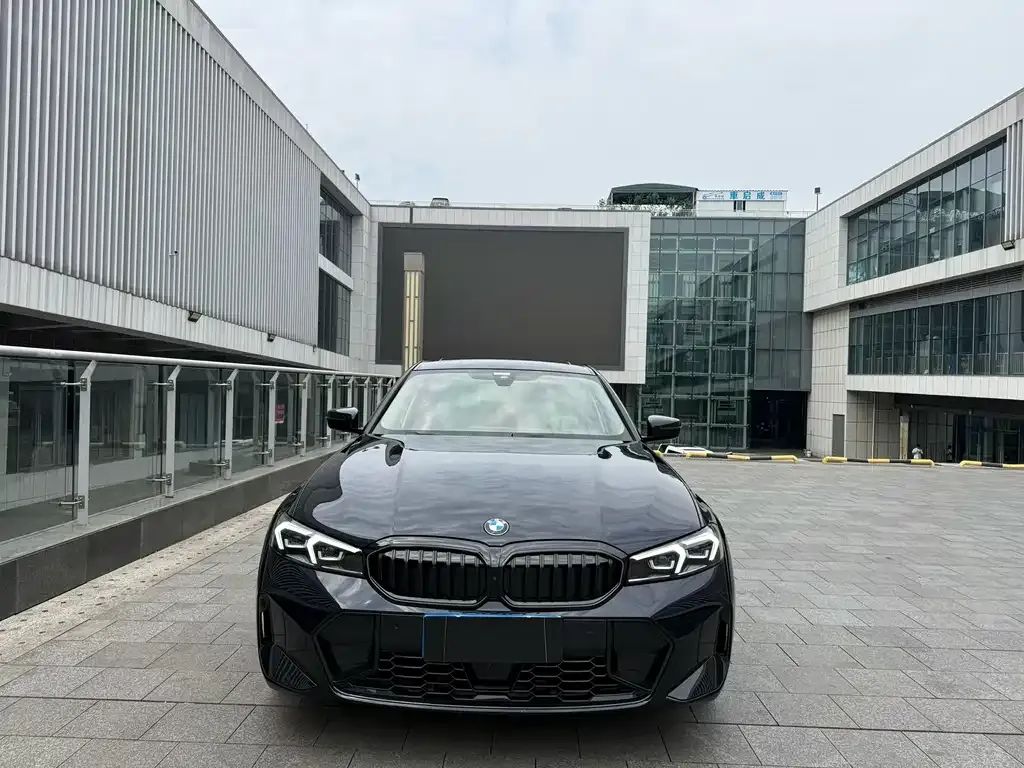 BMW 3 Series — фото 1