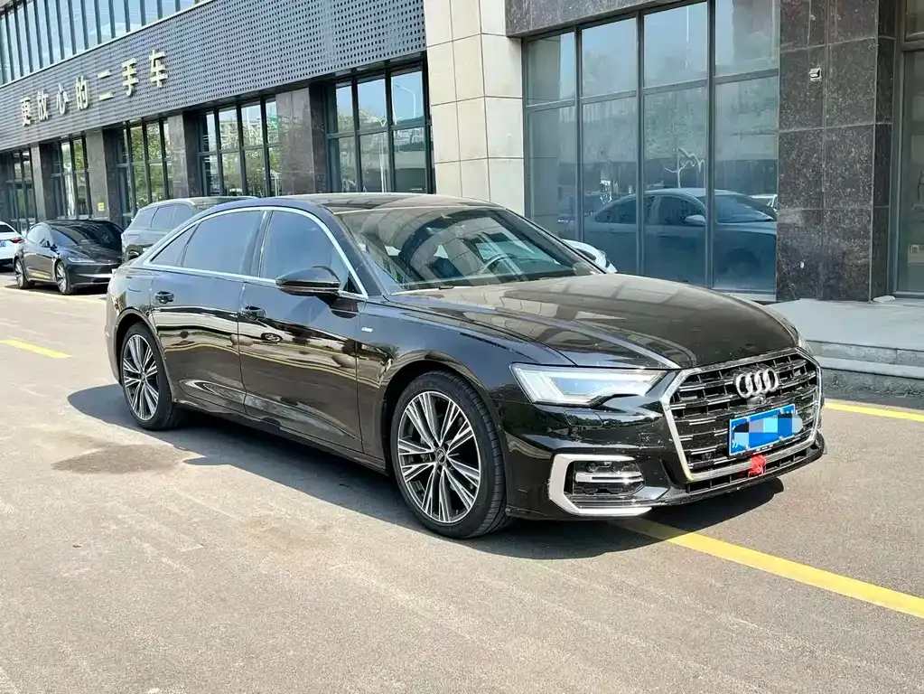Audi A6L — фото 8