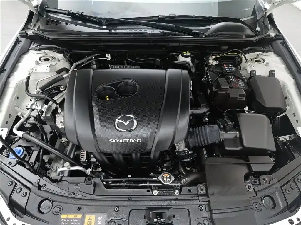 Mazda 3 Axela — фото 10