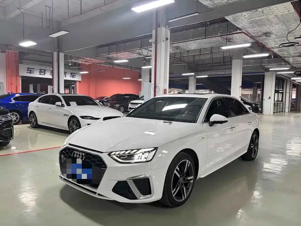 Audi A4L 2021 из CN, фото 5