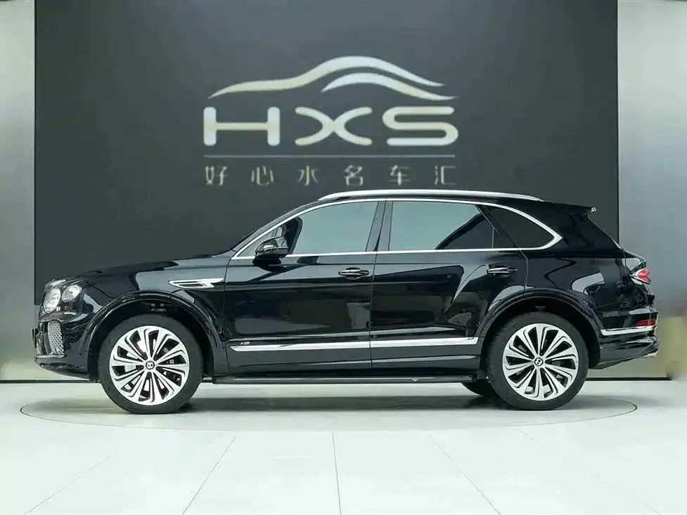 Bentley Bentayga 2022 из CN, фото 4