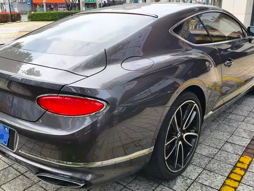 Bentley Continental — фото 6