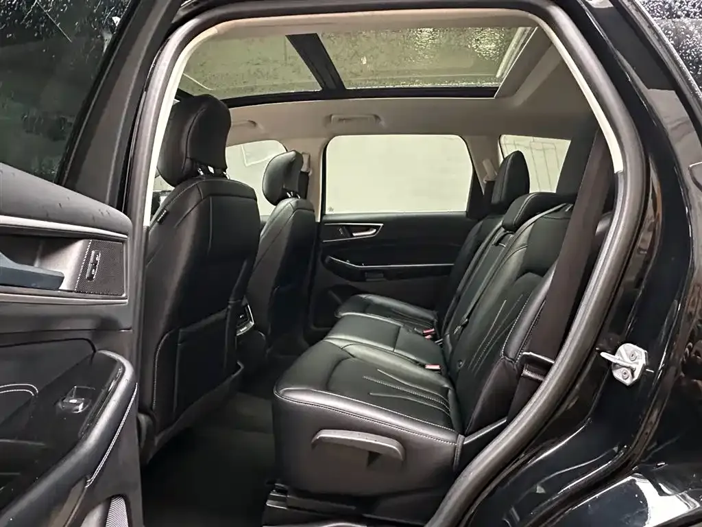 Ford Edge 2023 из CN, фото 3