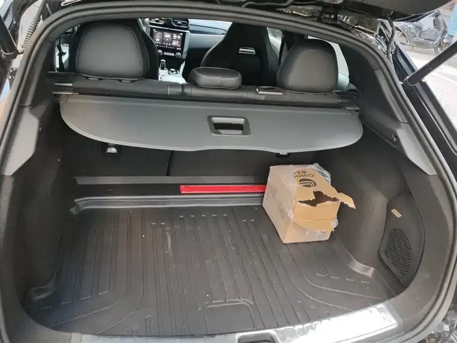 Lynk & Co 02 Hatchback 2023 из CN, фото 2
