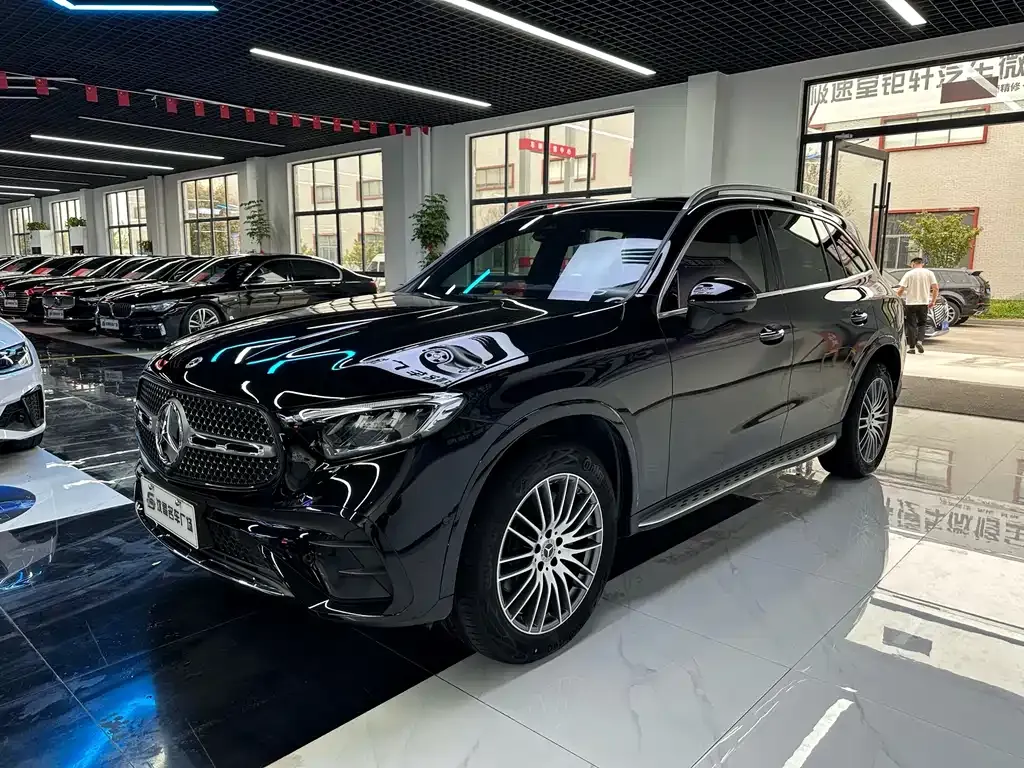 Mercedes-Benz GLC — фото 1