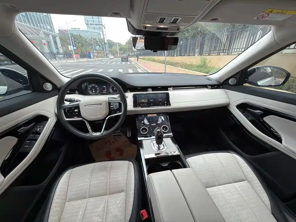 Land Rover Evoque 2024 из CN, фото 2