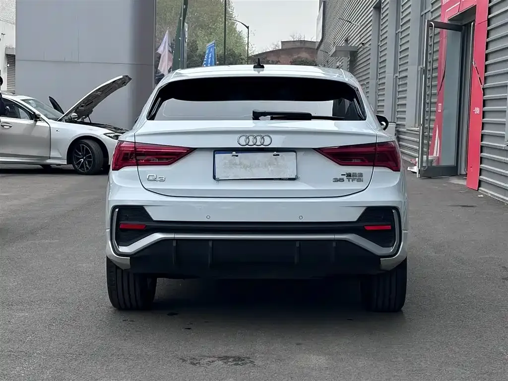 Audi Q3 Sportback 2021 из CN, фото 10