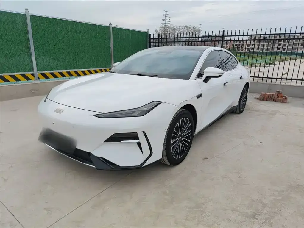 Geely Galaxy E8
