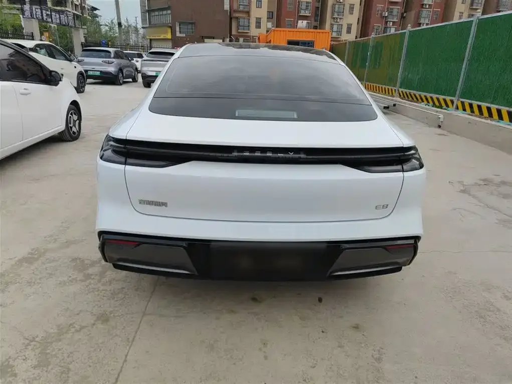 Geely Galaxy E8 2025 из CN, фото 8