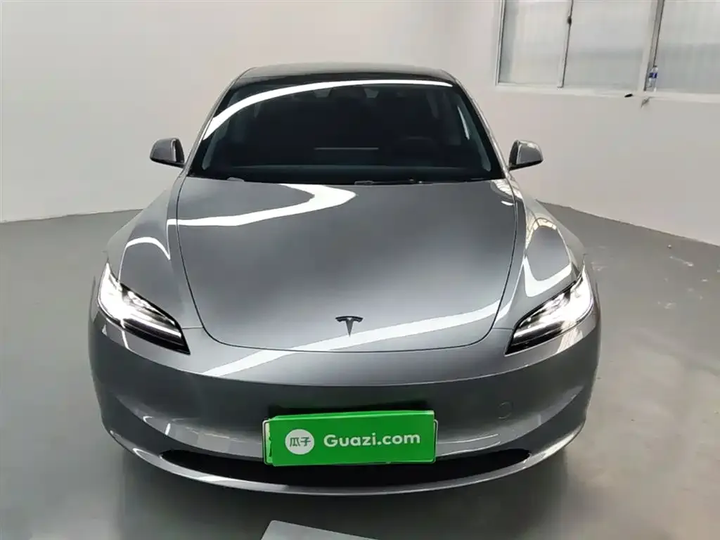 Tesla Model 3 — фото 3