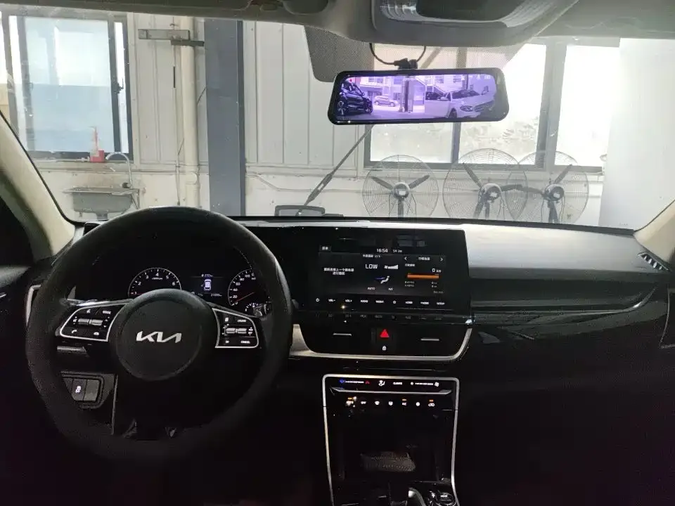 Kia KX3 — фото 3