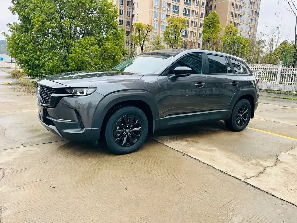 Mazda CX-50 2023 из CN, фото 1