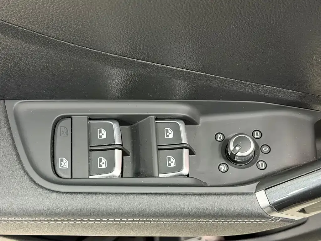 Audi Q2L 2022 из CN, фото 8