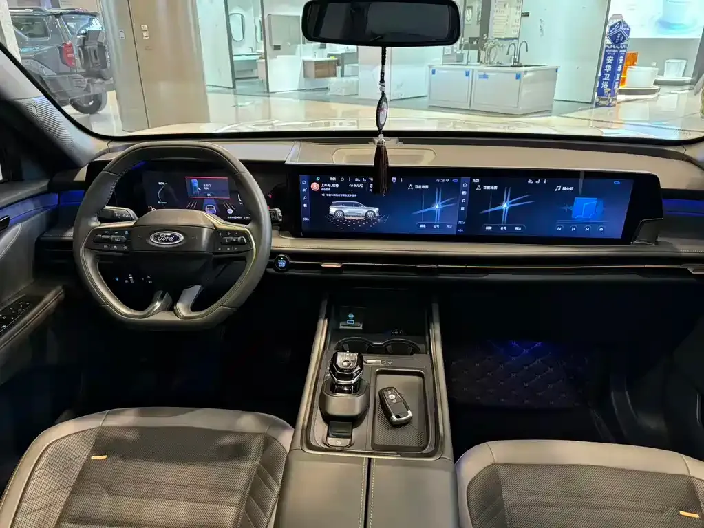 Ford Edge — фото 8