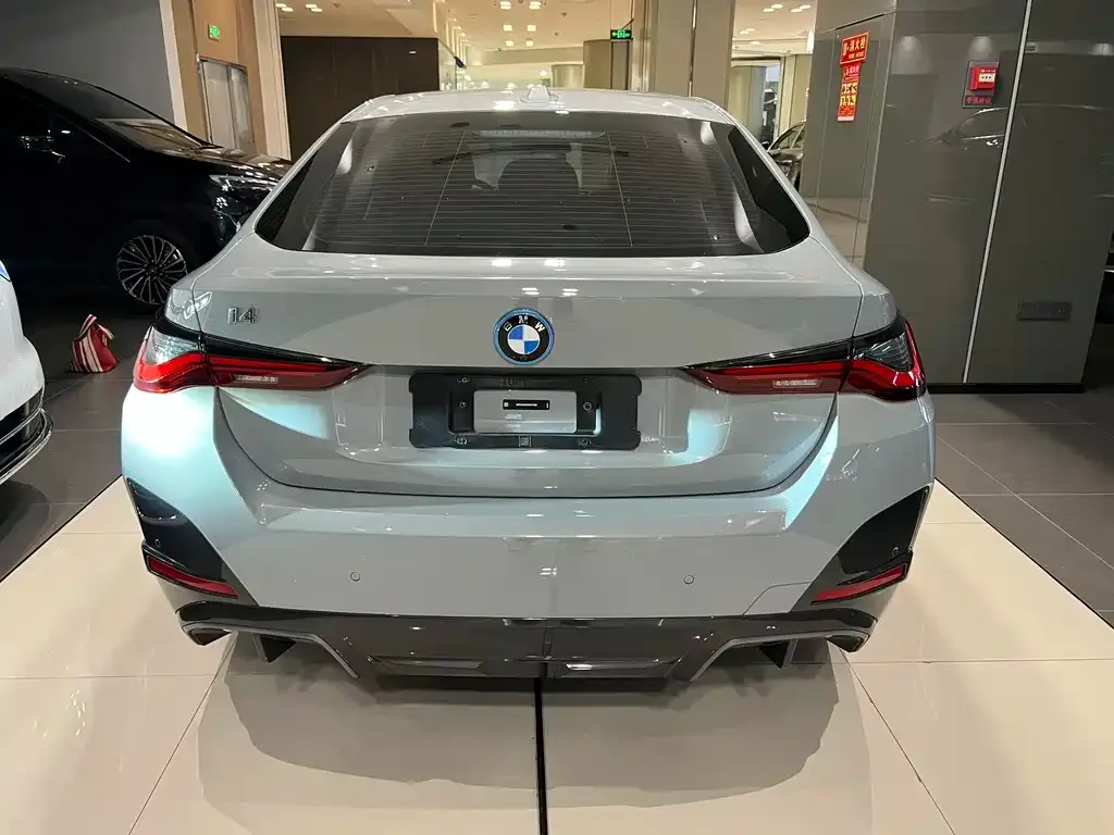 BMW i4 2023 из CN, фото 7