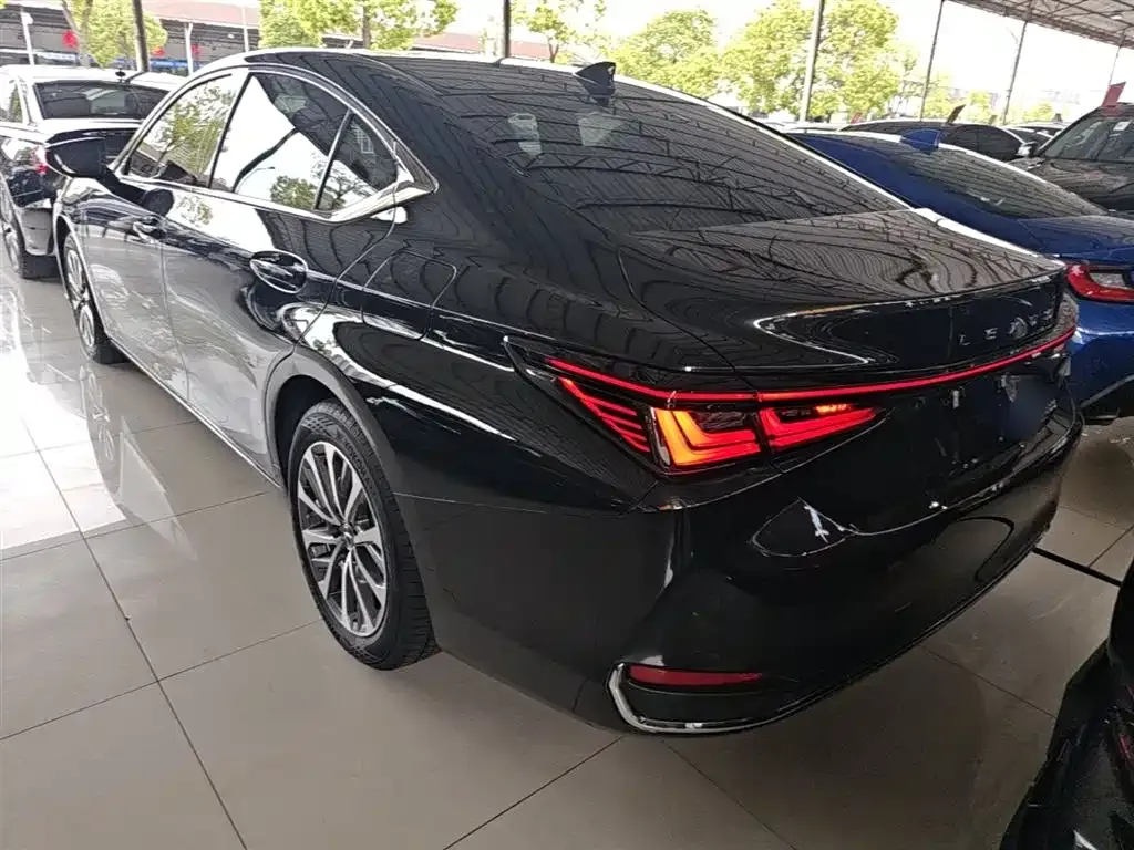 Lexus ES 2026 из CN, фото 8