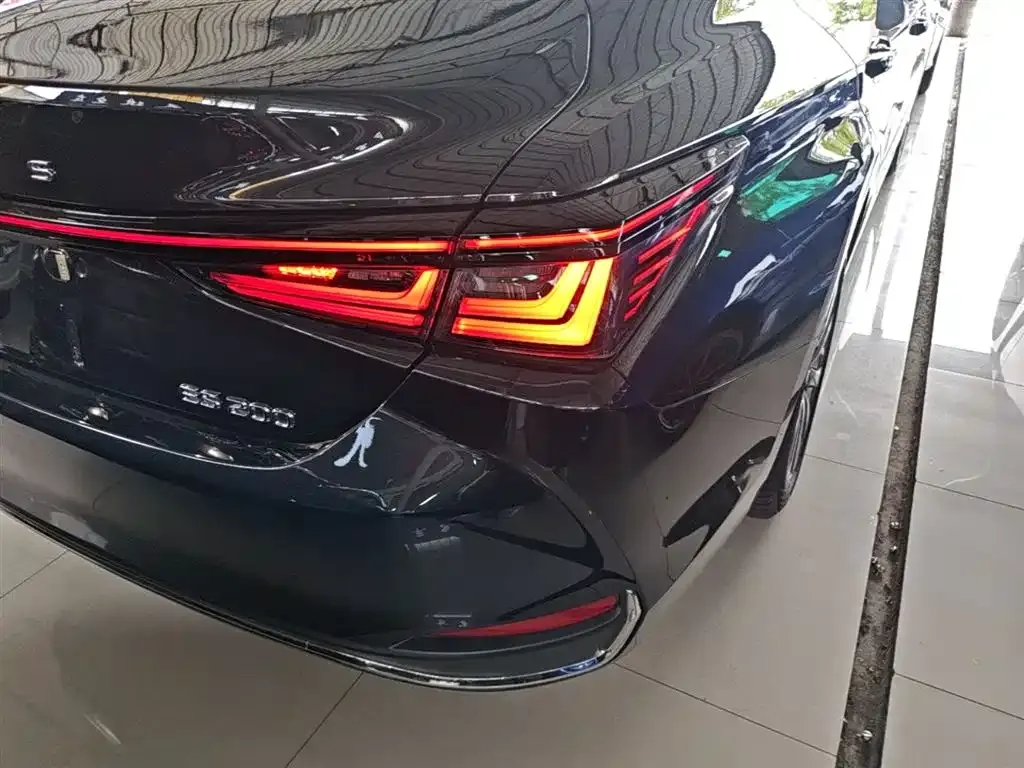 Lexus ES 2026 из CN, фото 6