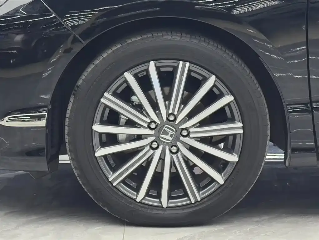 Honda Elysion 2022 из CN, фото 4