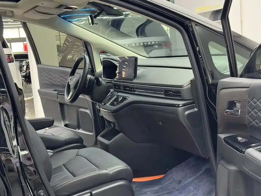 Honda Elysion 2022 из CN, фото 8