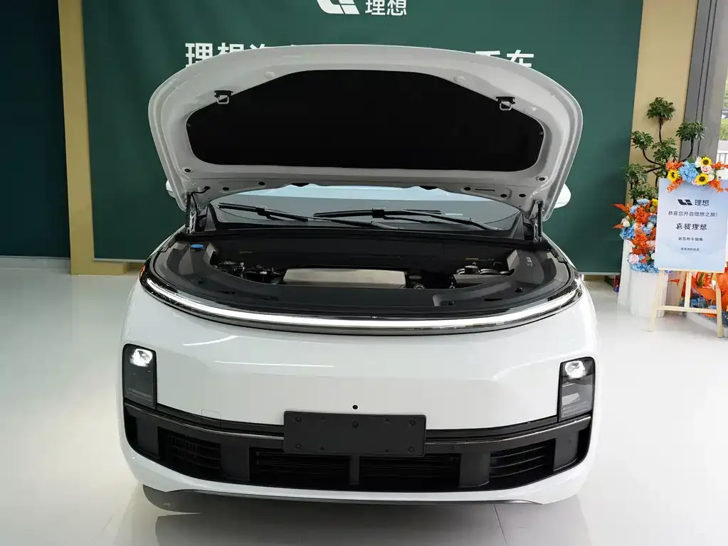 Li Auto L8 2025 из CN, фото 4