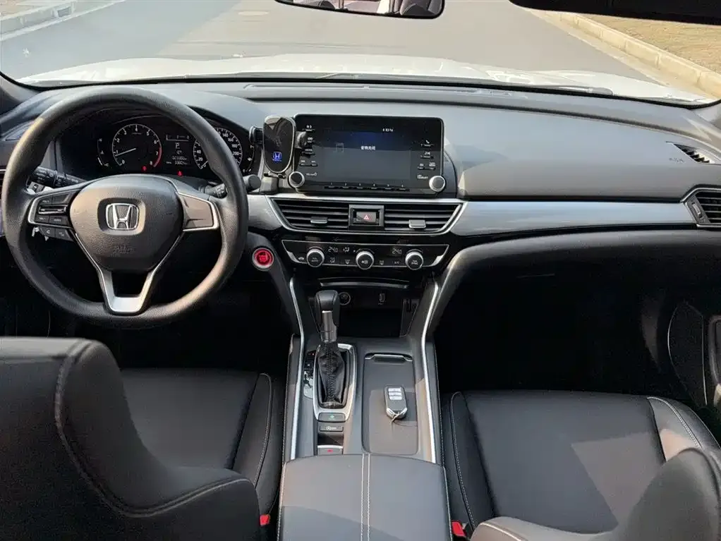 Honda Inspire — фото 6