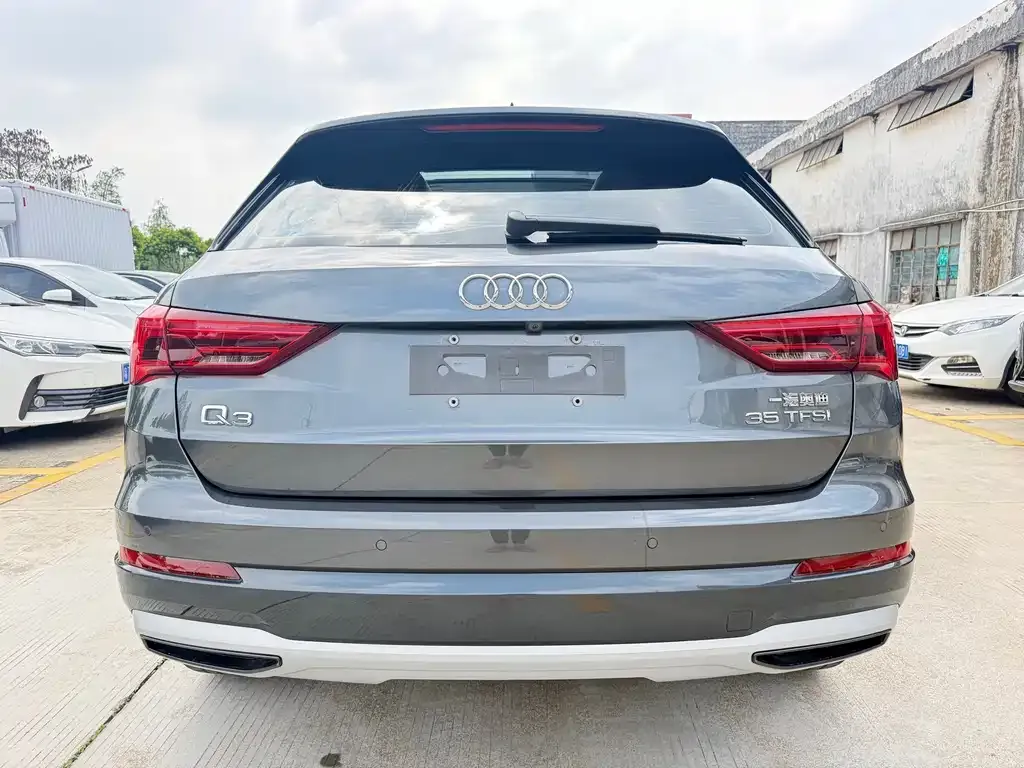 Audi Q3 2021 из CN, фото 4
