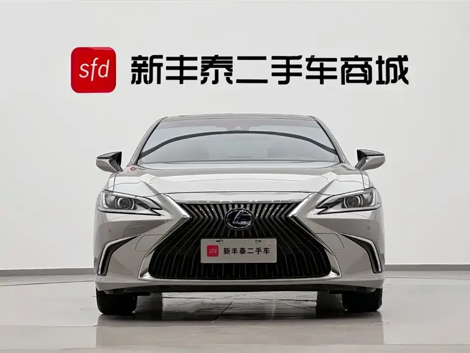 Lexus ES — фото 9