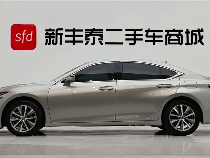 Lexus ES — фото 2