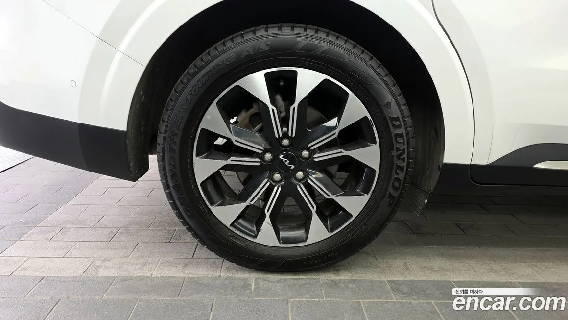 Kia Carnival — фото 7