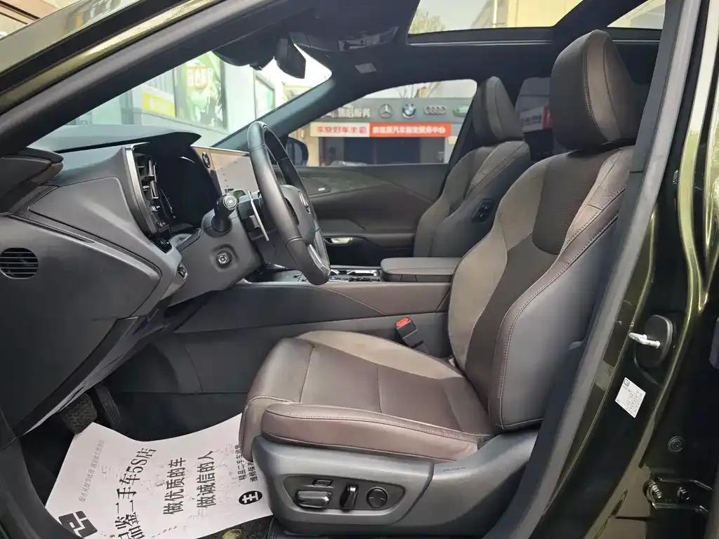 Lexus RX New Energy 2023 из CN, фото 9