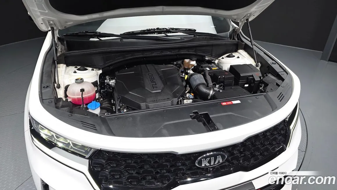 Kia Sorento — фото 10