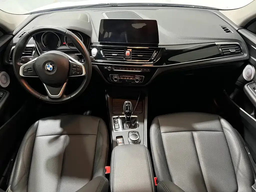 BMW 1 Series 2022 из CN, фото 9