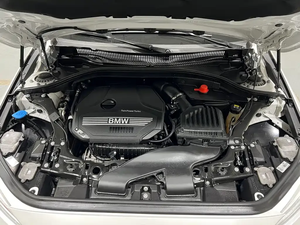 BMW 1 Series 2022 из CN, фото 10