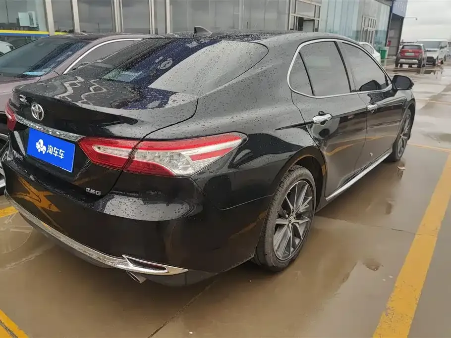 Toyota Camry 2023 из CN, фото 3