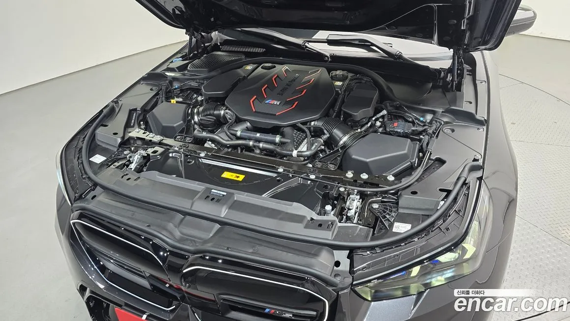 BMW M5 2026 из KR, фото 10