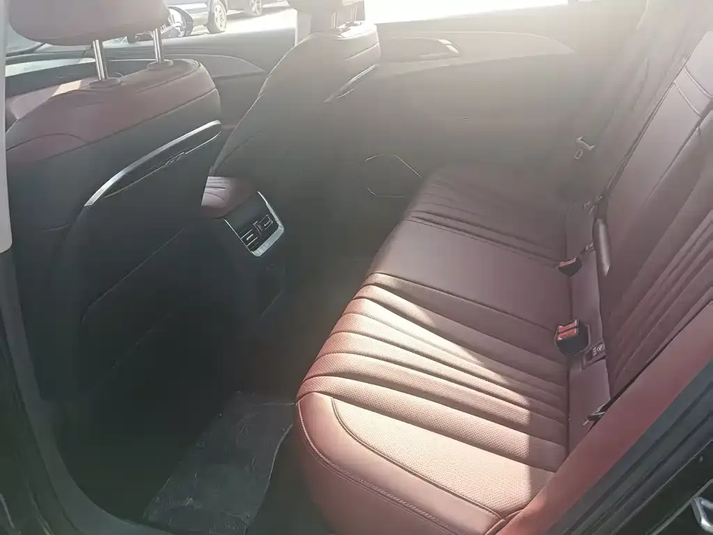 Hongqi H5 2023 из CN, фото 9