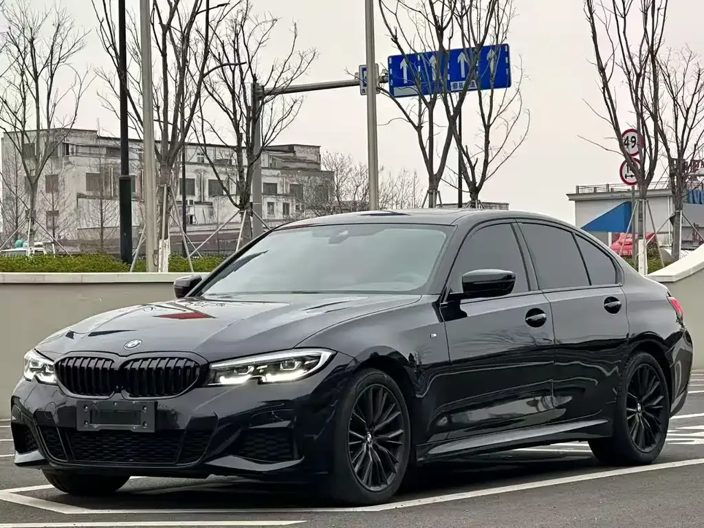 BMW 3 Series — фото 1
