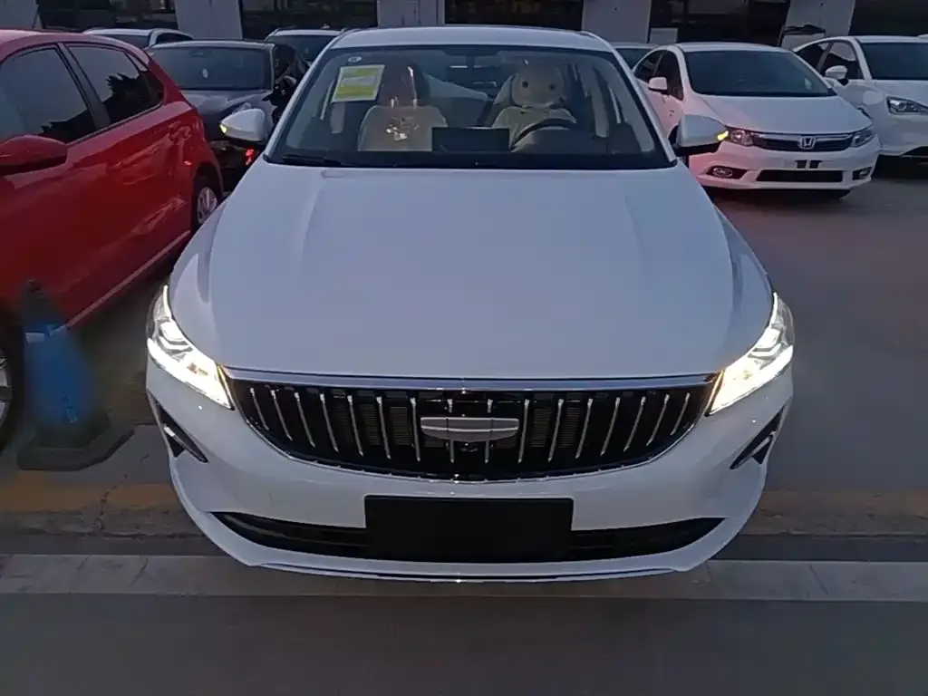 Geely Emgrand 2026 из CN, фото 3