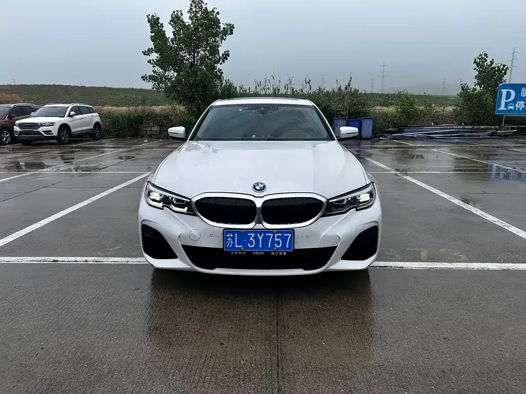 BMW 3 Series — фото 1
