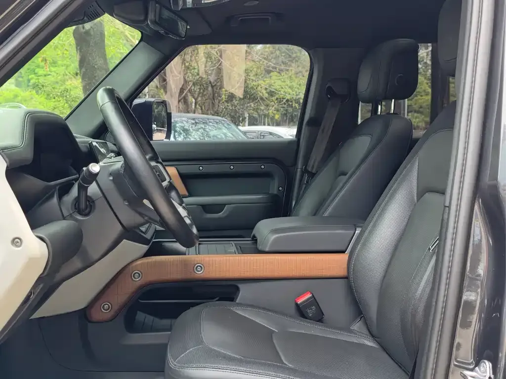 Land Rover Defender — фото 4