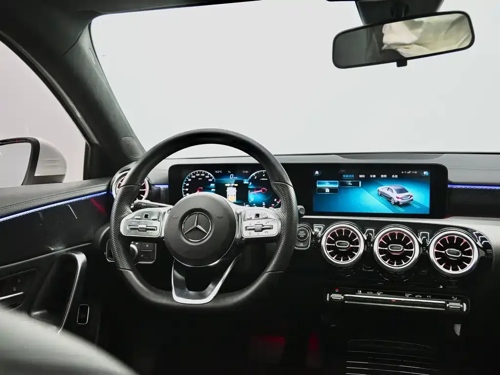 Mercedes-Benz A-Class — фото 10