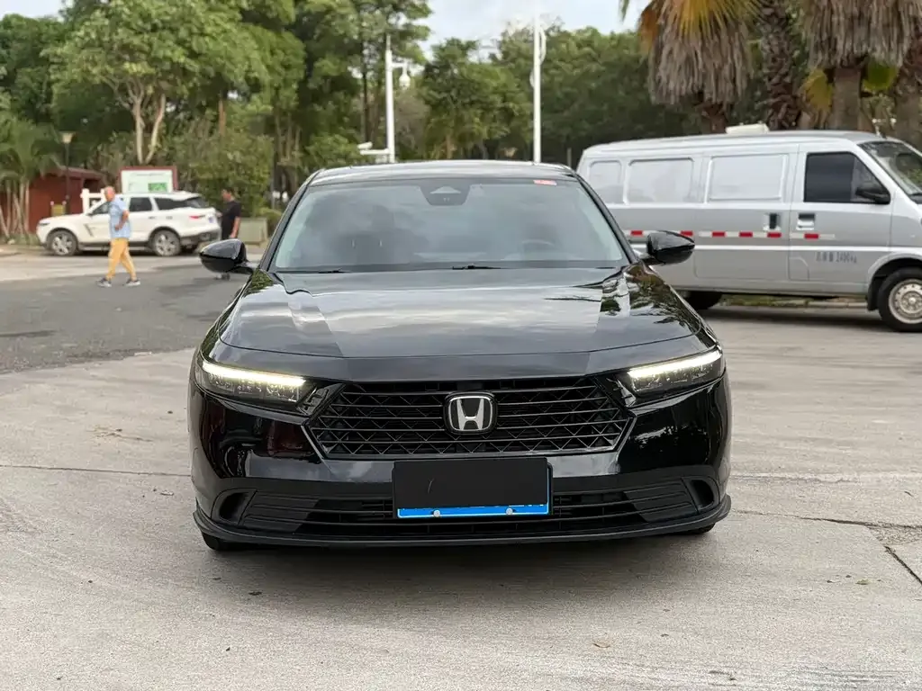 Honda Accord — фото 6