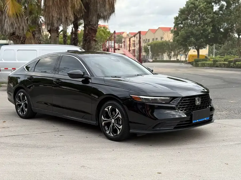 Honda Accord — фото 5