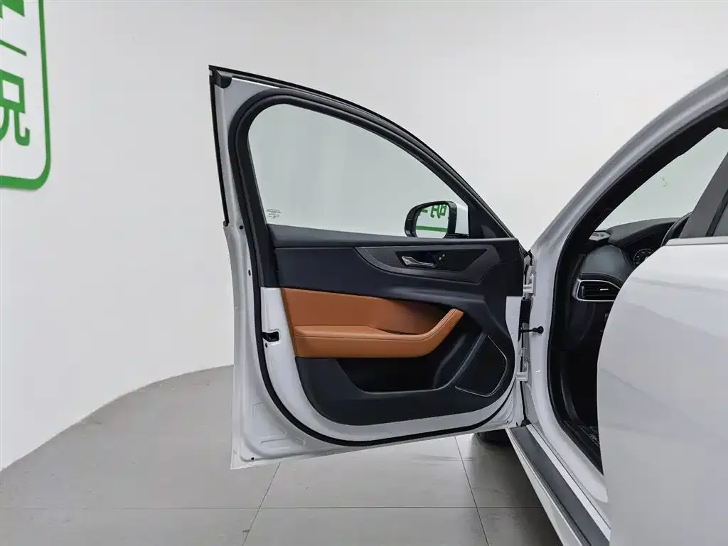 Jaguar XEL 2023 из CN, фото 2