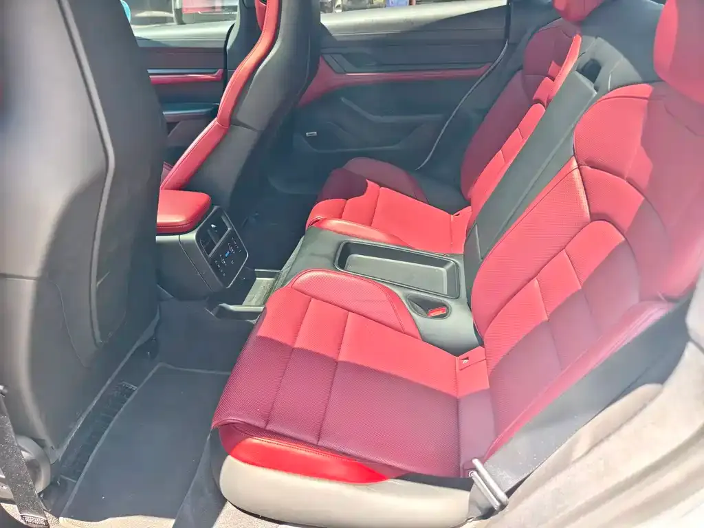 Porsche Taycan 2021 из CN, фото 5