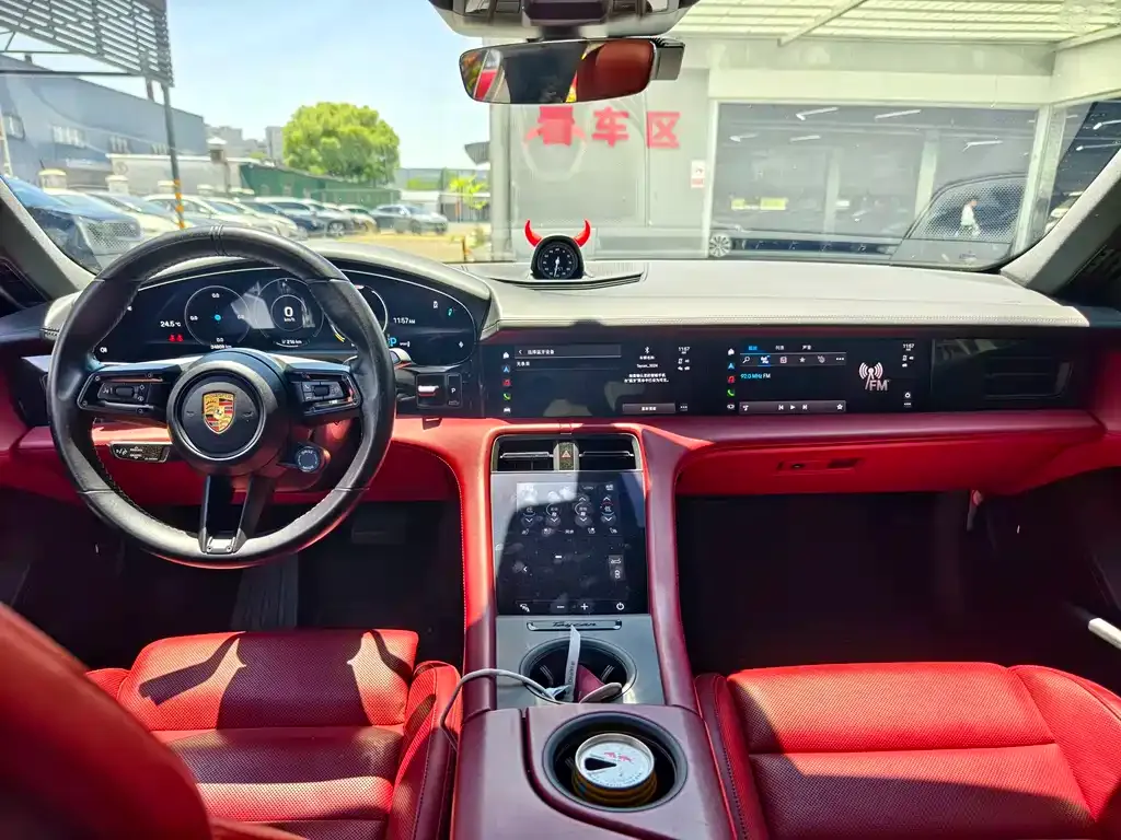 Porsche Taycan 2021 из CN, фото 7