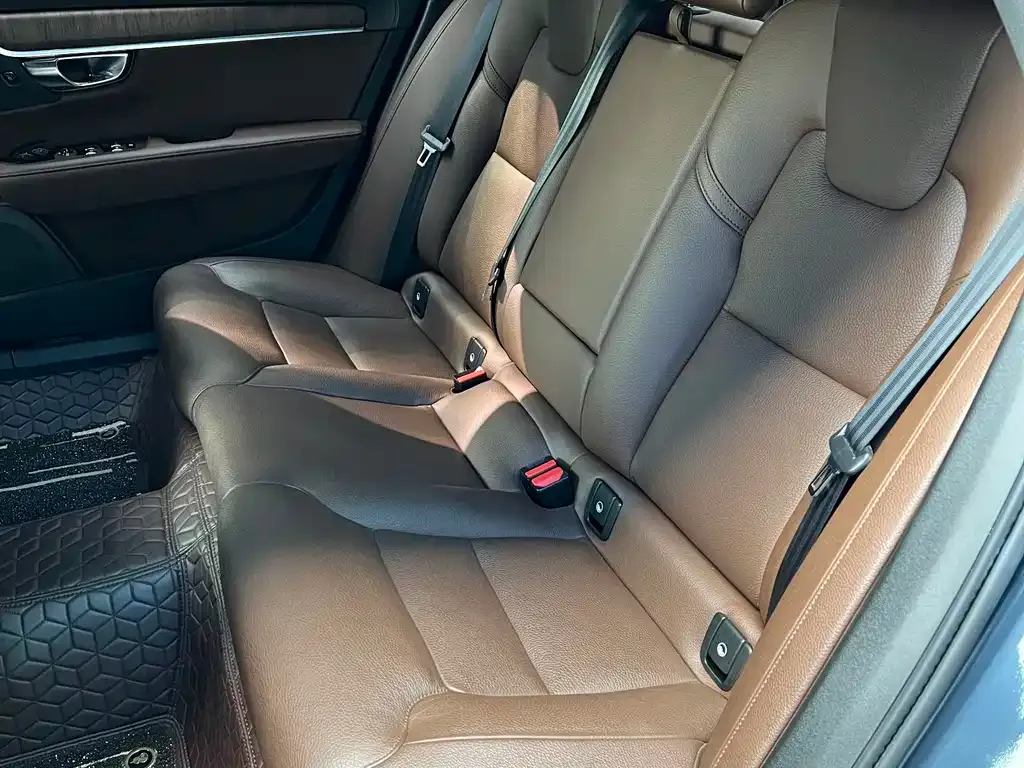 Volvo S90 2021 из CN, фото 6